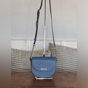 NWT MICHAEL KORS HALF DOME CROSSBODY